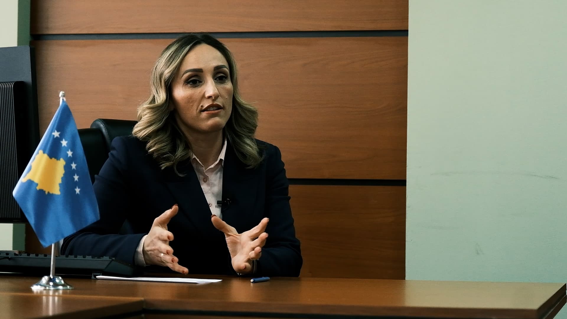 Bytyqi e Aleancës: Kush i hangër qershitë më shumë, VV’ja apo PDK’ja?