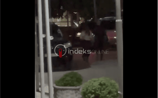 Deputetët e VV-së nxirren nga Kuvendi me ndihmën e Policisë, largohen me vrap (Video)