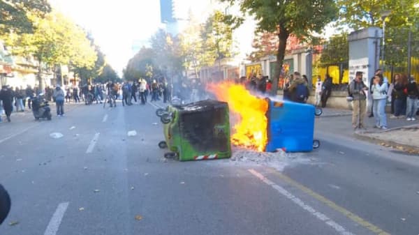 Dita e 15-të e protestës, studentët marshojnë nga Ministria e Arsimit para Kryeministrisë