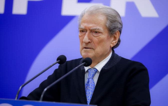 “Dorëheqja e Ramës e vetmja zgjidhje”, Berisha: Protestat janë pasojë e dhunës 13-vjeçare