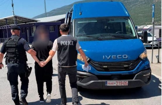 Ekstradohen dy të dyshuar për në Kosovë: Njëri nga Mali i Zi, tjetri nga Gjermania
