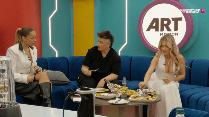 Featured image for Elijona thumbon Arlindën: Unë jam e zonja e shtëpisë, zakonisht i përcjelli unë banorët