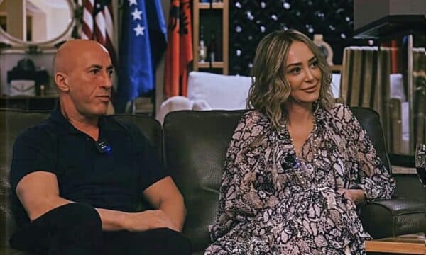 “Është përfolur se Ramush Haradinaj ushtron dhunë ndaj gruas së tij” – Anita Muçaj i drejtohet Arjeta Fejzës: Tërhiqe deklaratën dhe kërko falje, ndryshe shihemi në gjykatë