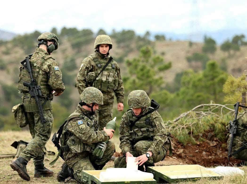 Featured image for FSK-ja zhvillon ushtrime ushtarake në Koliq dhe Keqekollë, deri më 2 nëntor