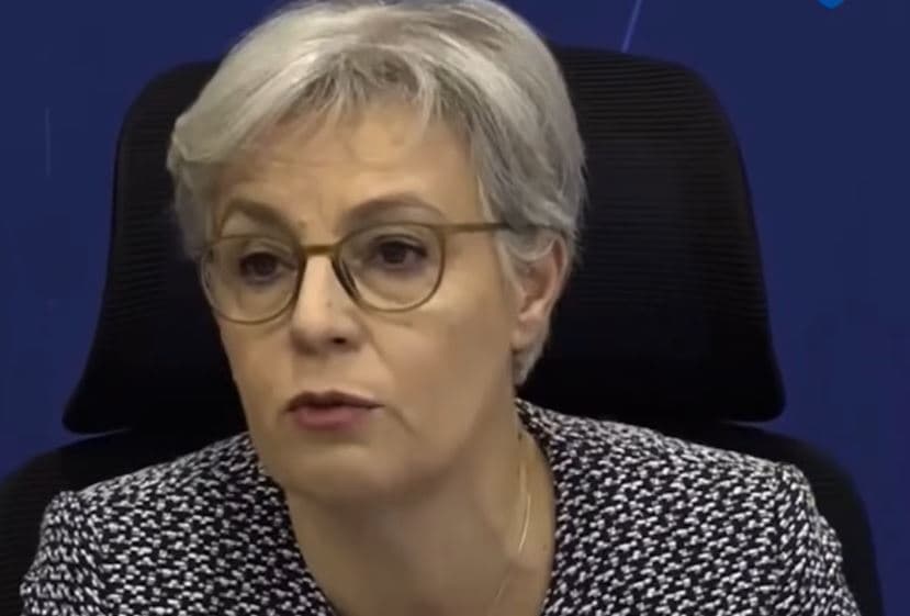 Gërvalla i injoron thirrjet për dorëheqje, nuk i intereson protesta, në Facebook merret me çështjen e transferimit të personave të dënuar
