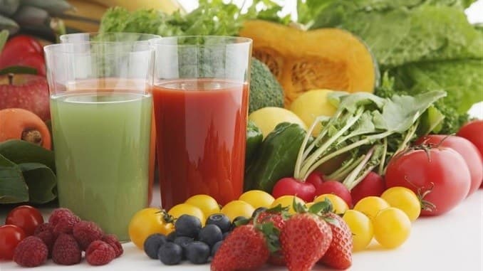Featured image for Gjashtë lëngje frutash që i bëjnë mirë trupit