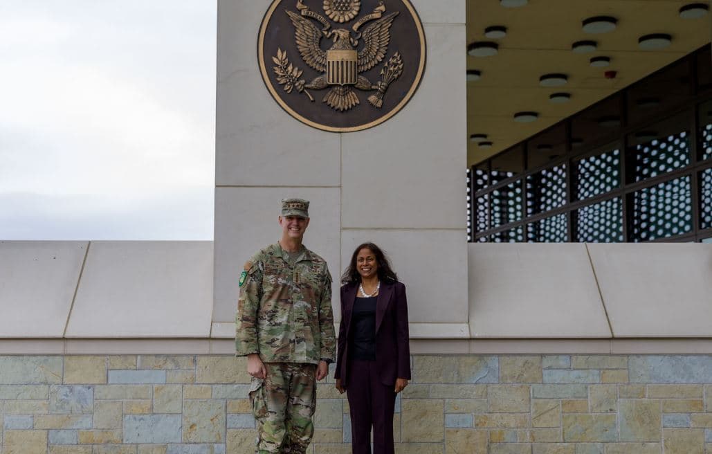 Featured image for Gjenerali amerikan Alexus Grynkewich takon Prattipatin, flasin për çështjen e sigurisë