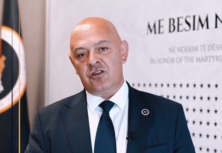Gjini kërkon dorëheqjen e dy ministrave pas vrasjes së Arlinda Zekajt: Masa minimale që duhej të ndërmerrej