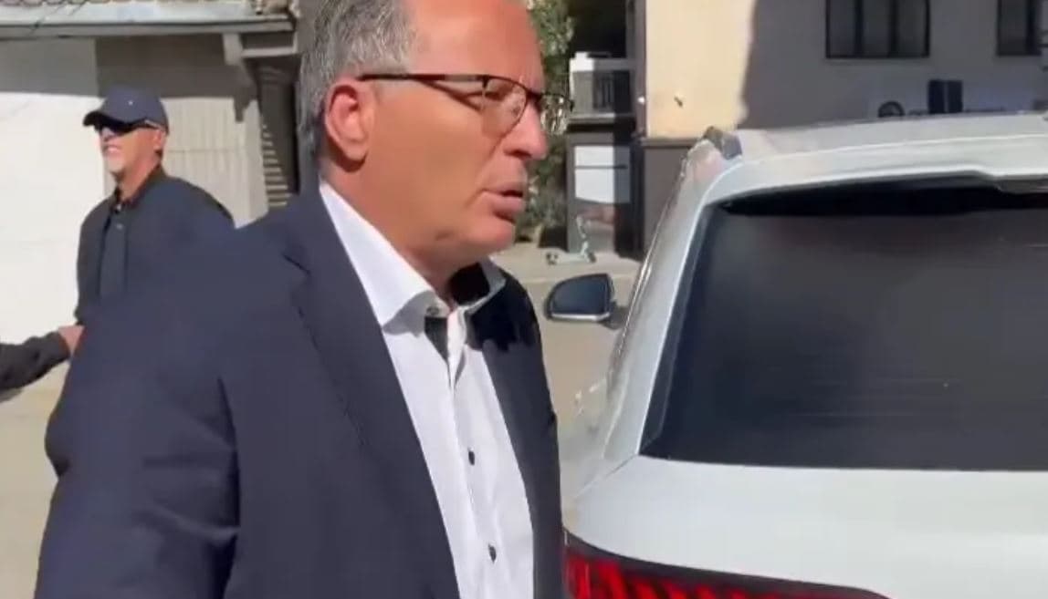 Hamza para mbledhjes së PDK-së: Ligji për Specialen të kalojë në dy lexime, pastaj të propozohet emri për President