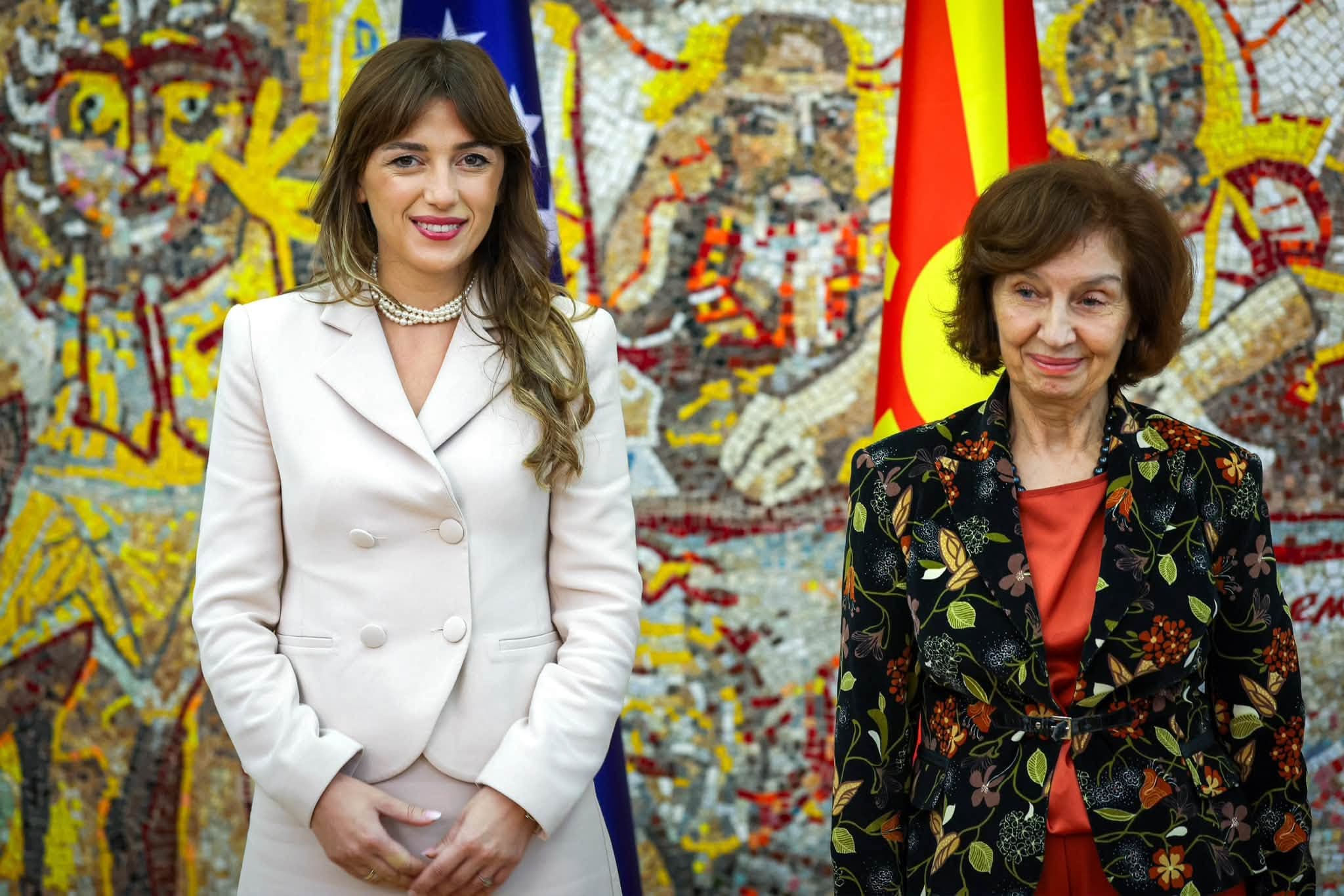 Haxhiu takon presidenten Siljanovska-Davkova: Kosova e përkrah përparimin e Maqedonisë së Veriut drejt BE-së
