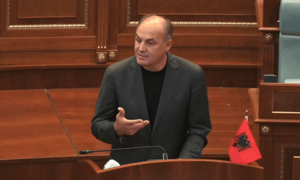 Hoxhaj: Të përfundojë sot, Ligji për Specialen s’mund të mbetet në gjysmë