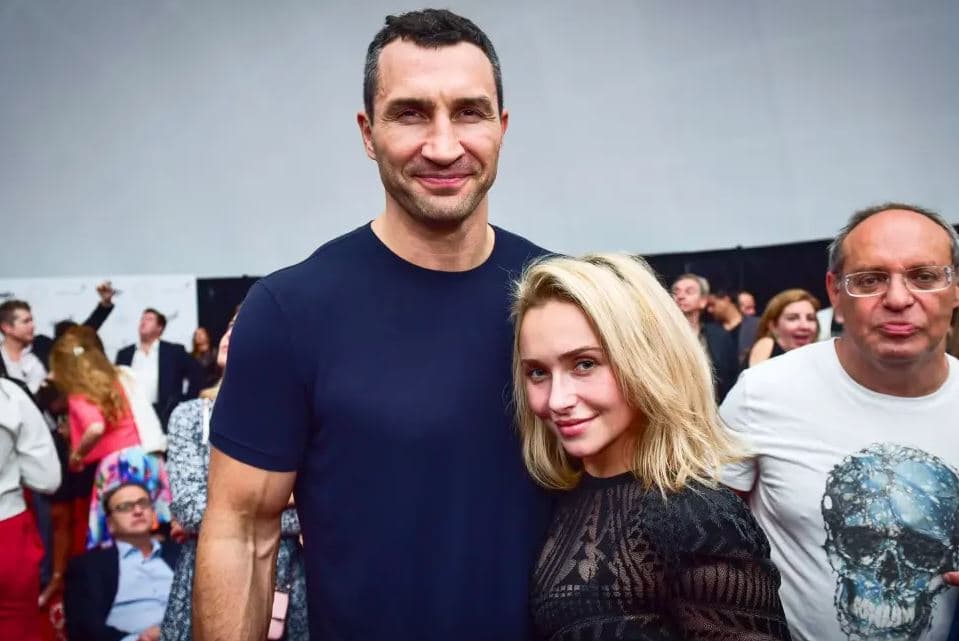 Featured image for Ish-boksieri i famshëm në gjykatë për vajzën e tij dhe pasurinë e Hayden Panettiere