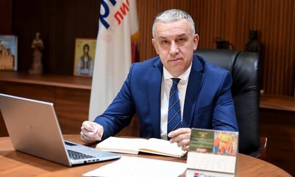Kreu i Listës Serbe pretendon se ka kaluar në SNS-në e Vuçiqit: S’jam më deputet në Kuvend të Kosovës