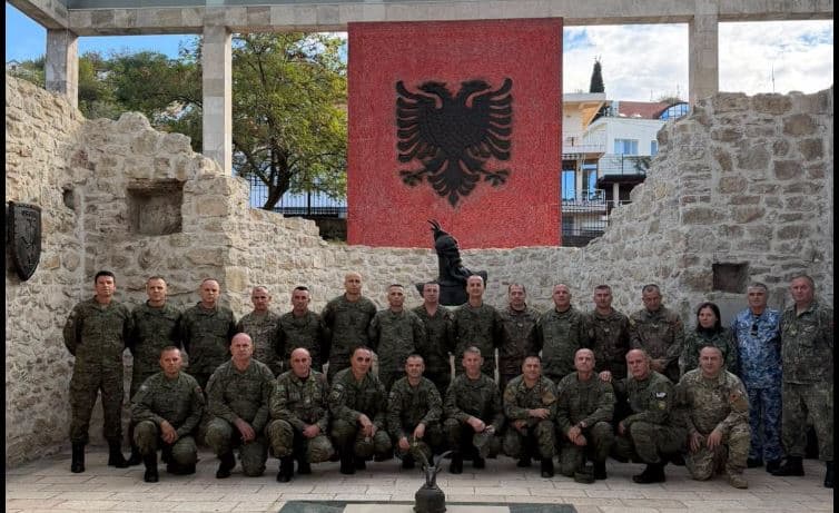 Kursantët e FSK-së realizojnë vizitë studimore në Shqipëri