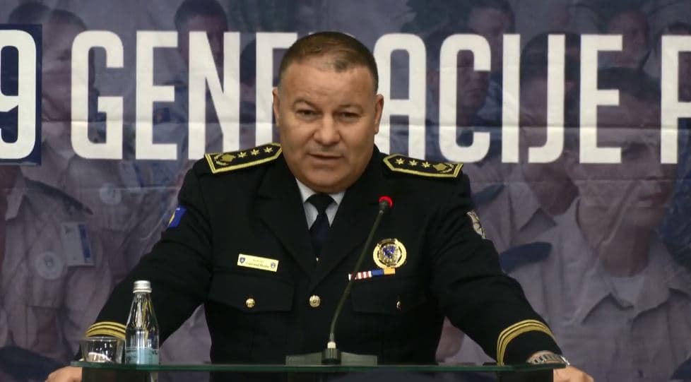 Kurti pranon dorëheqjen e Gazmend Hoxhës, emëron pasuesin e tij