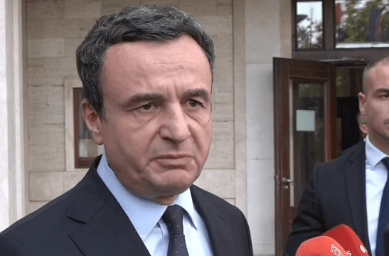 Kurti s’flet për kritikat e ndërkombëtarëve për Ligjin për Specialen, njofton se ka takim me Presidenten