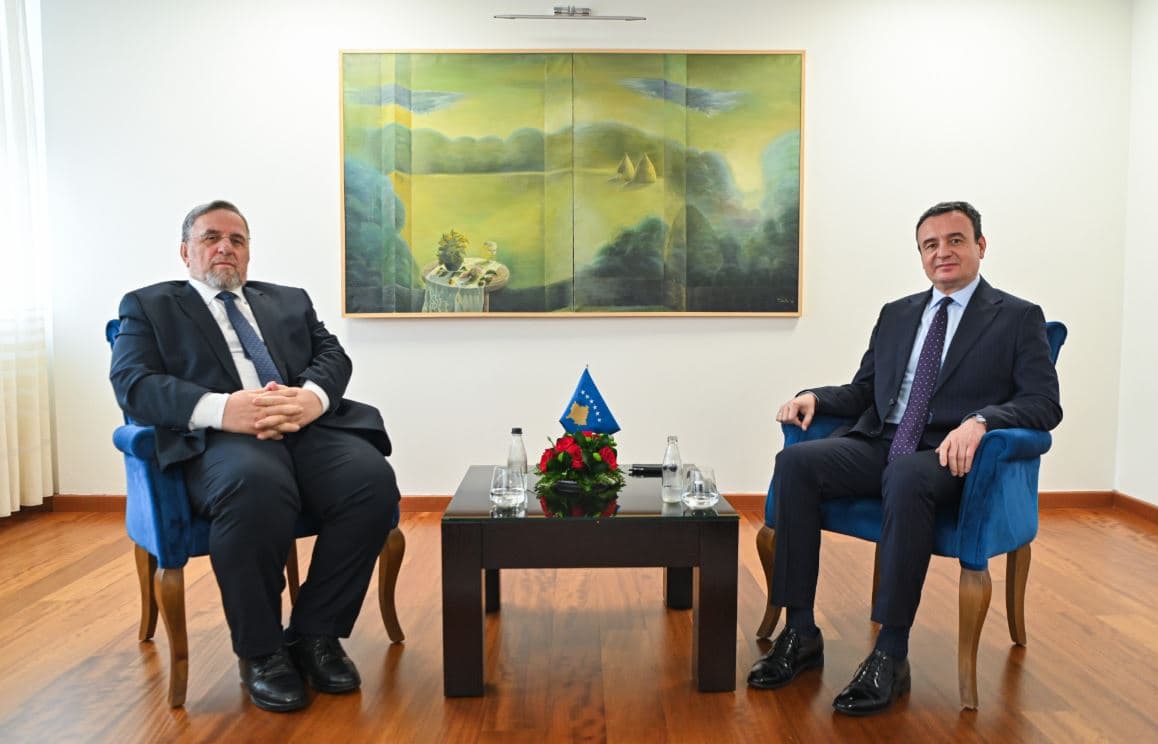 Kurti takohet me Myftiun Tërnava, diskutohet dënimi i ish-krerëve të UÇK-së, kryeministri i tregon për punën përpara për sukses në apel