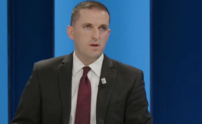 Kush i shpall zgjedhjet pasi vendi prej nesër s’ka President? Avokati Fetahu: Situatë e parregulluar juridikisht, janë tri opsione…