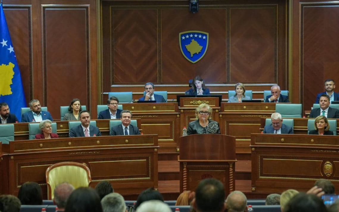 Kuvendi ndryshon datën në njoftimin për zgjedhjen e Presidentes, nga 6 në 7 tetor