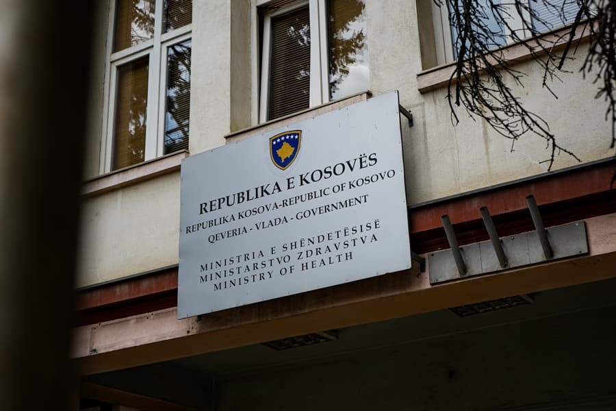 Ministria e Shëndetësisë prezanton kronologjinë e ekzaminimin mjekësor të pacientes me kancer që humbi jetën