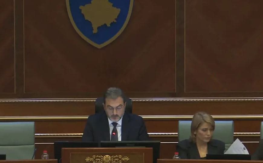 Mungojnë deputetët e opozitës, shtyhet formimi i komisionit për përzgjedhjen e anëtarëve të Bordit të RTK-së