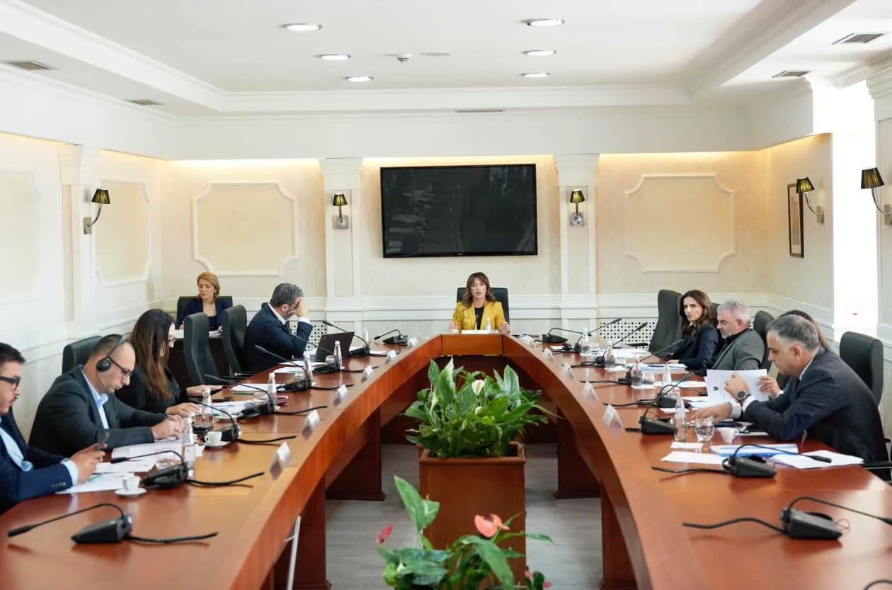Nesër mblidhet Kryesia e Kuvendit, në rend dite formimi i komisionit për anëtarët e Bordit të RTK-së