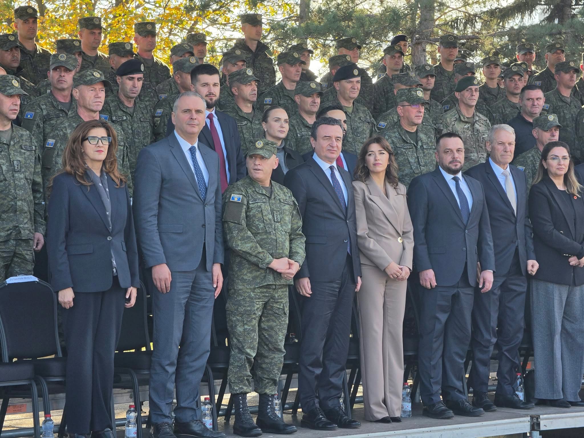 Nis ceremonia e betimit të rekrutëve të rinj të FSK-së, të pranishëm krerët shtetërorë