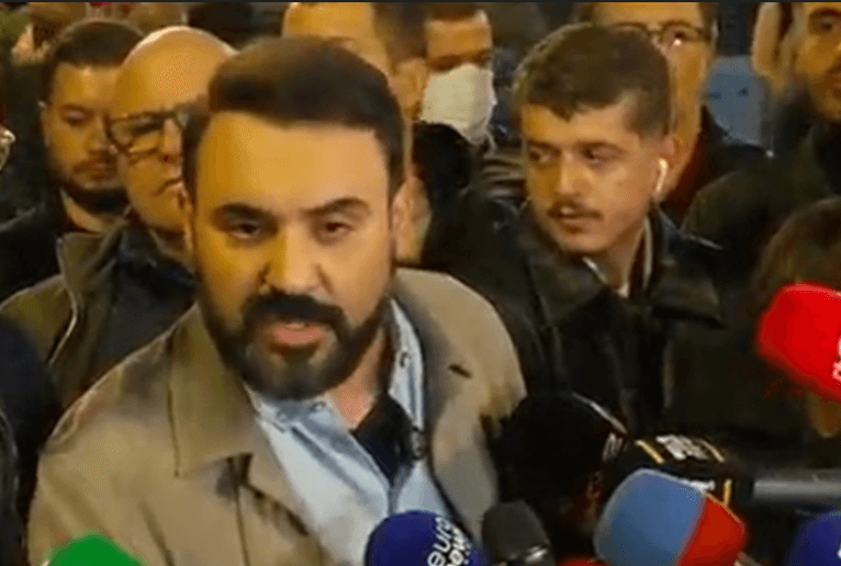 “Nuk kemi fshehur askënd në seli”, Këlliçi: Na sulmuan me gaz