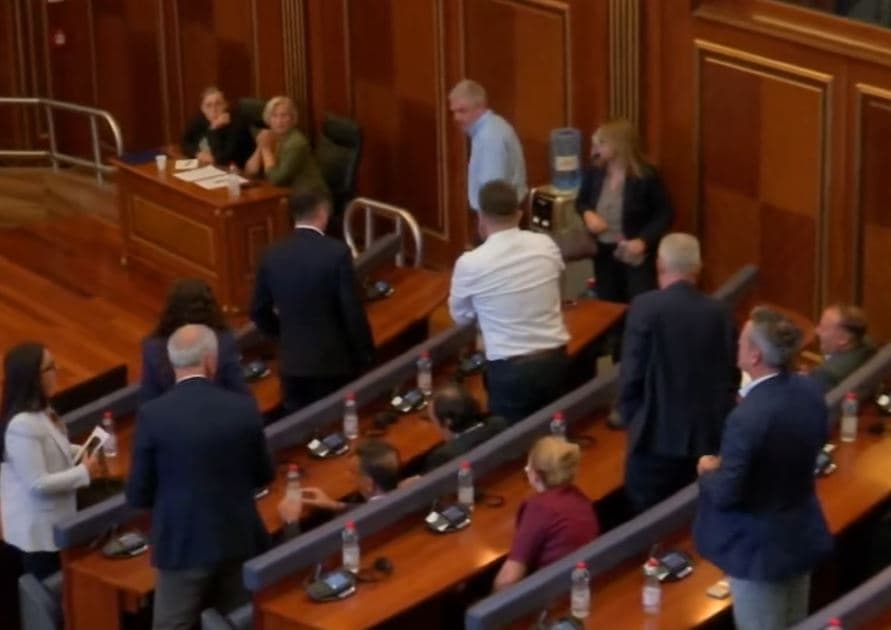 Pasi nuk votuan Ligjin për Specialen reagon LDK: Ne nuk shantazhohemi e kërcënohemi pse kërkojmë drejtësi për viktimat- ndalni linçimet