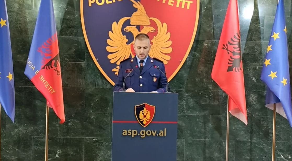 Featured image for Plumbat e gomës në protestë, drejtori i Policisë së Shtetit: Kemi përdorur mjetet që lejohen, po veprojmë sipas procedurave