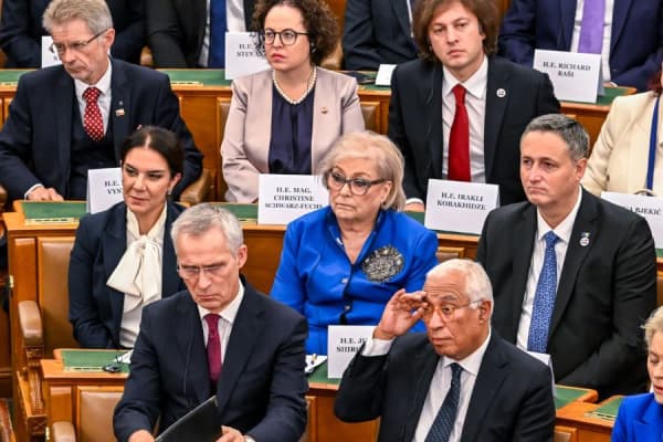 Presidentja Shiroka-Pula në seancën solemne të Parlamentit hungarez për 70-vjetorin e Revolucionit