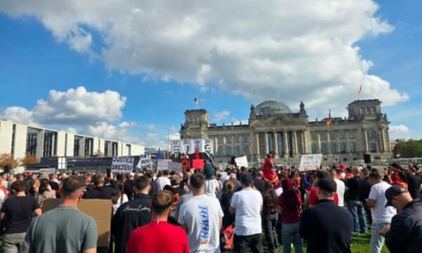 Protestë “Jo në emrin tim” edhe në Berlin, në kundërshtim të dënimit të drejtuesve të UÇK-së