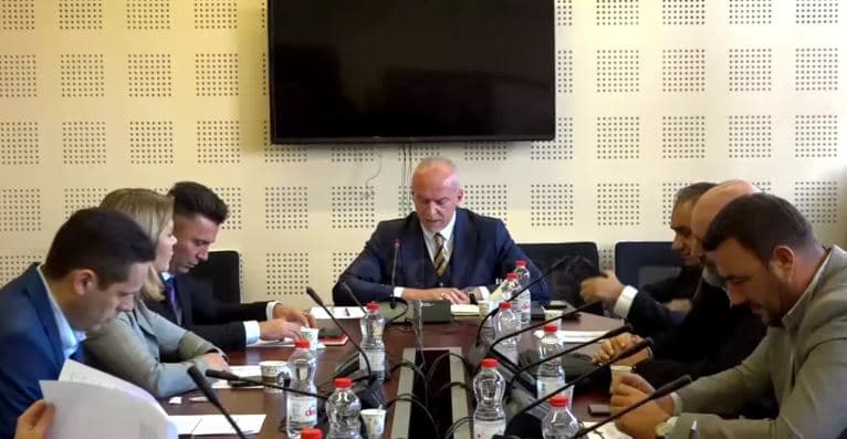 Qorrolli njofton për mbledhjen e Komisionit, nesër shqyrtohet Ligji për Specialen