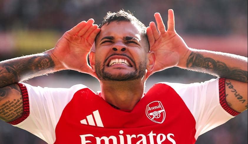 Featured image for Rikthim kampionësh për Arsenalin, mposhtin Leedsin