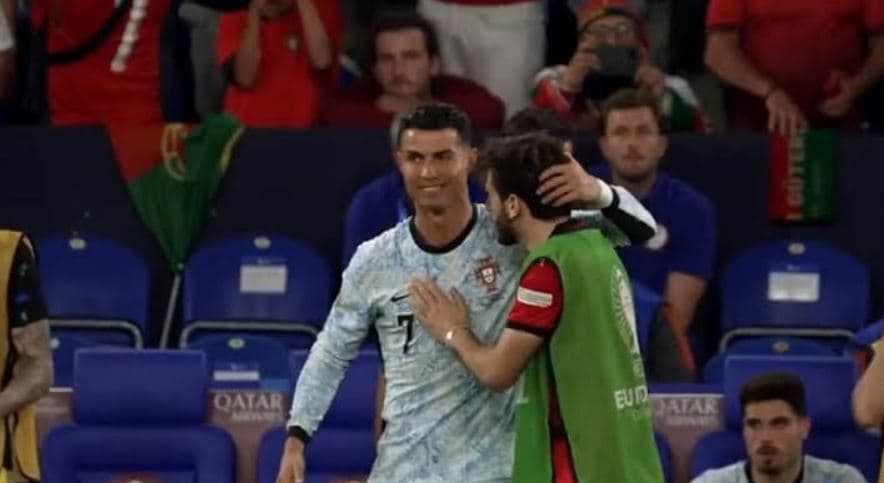 Featured image for Ronaldo i komenton Kvara-s dhe i jep mbështetje: E di këtë ndjenjë, por vazhdo përpara!