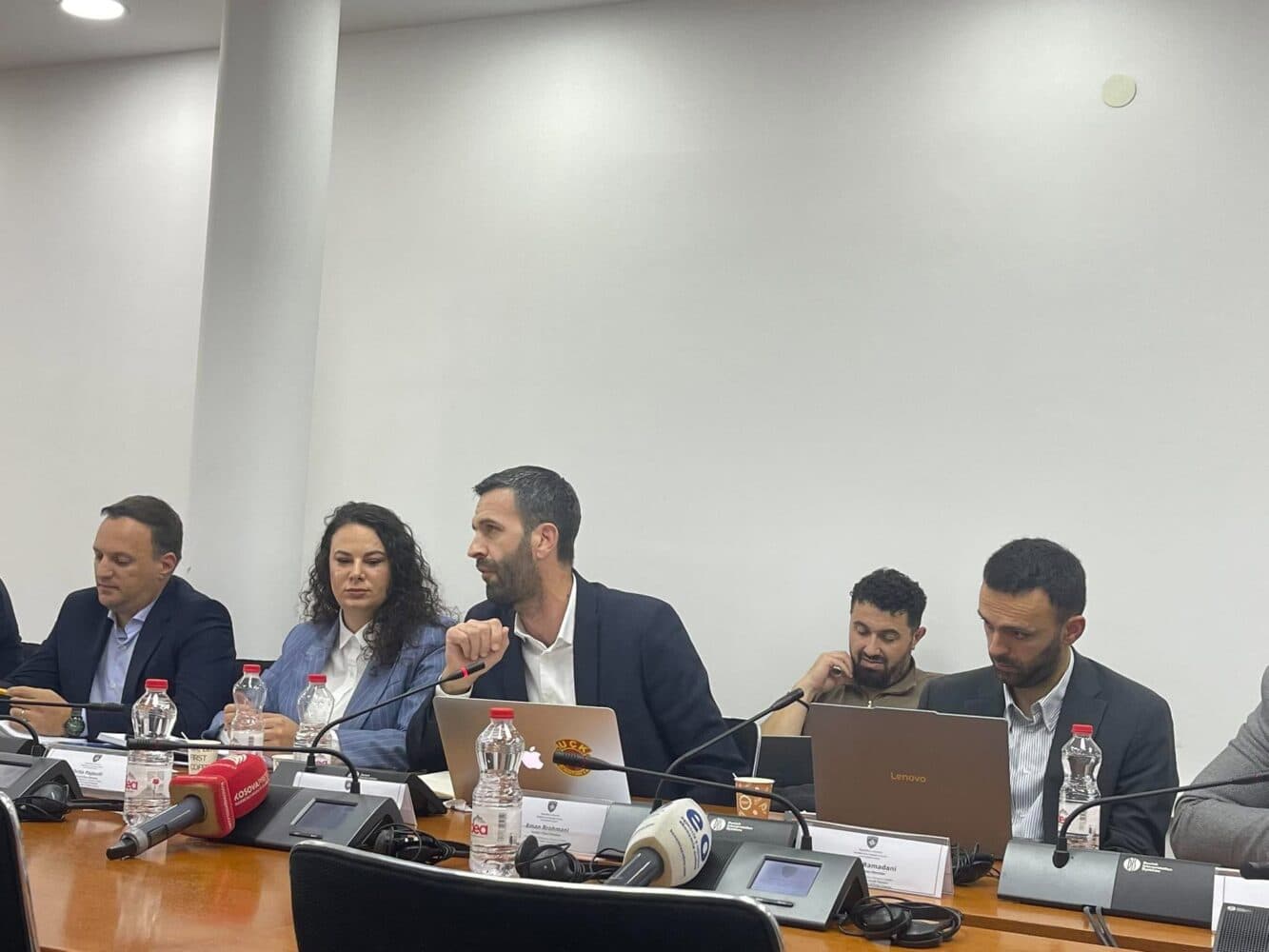 Rrahmani i drejtohet auditorës së përgjithshme: Më shumë m’u duke si zëdhënëse e Qeverisë sesa paraqitje reale e një dokumenti