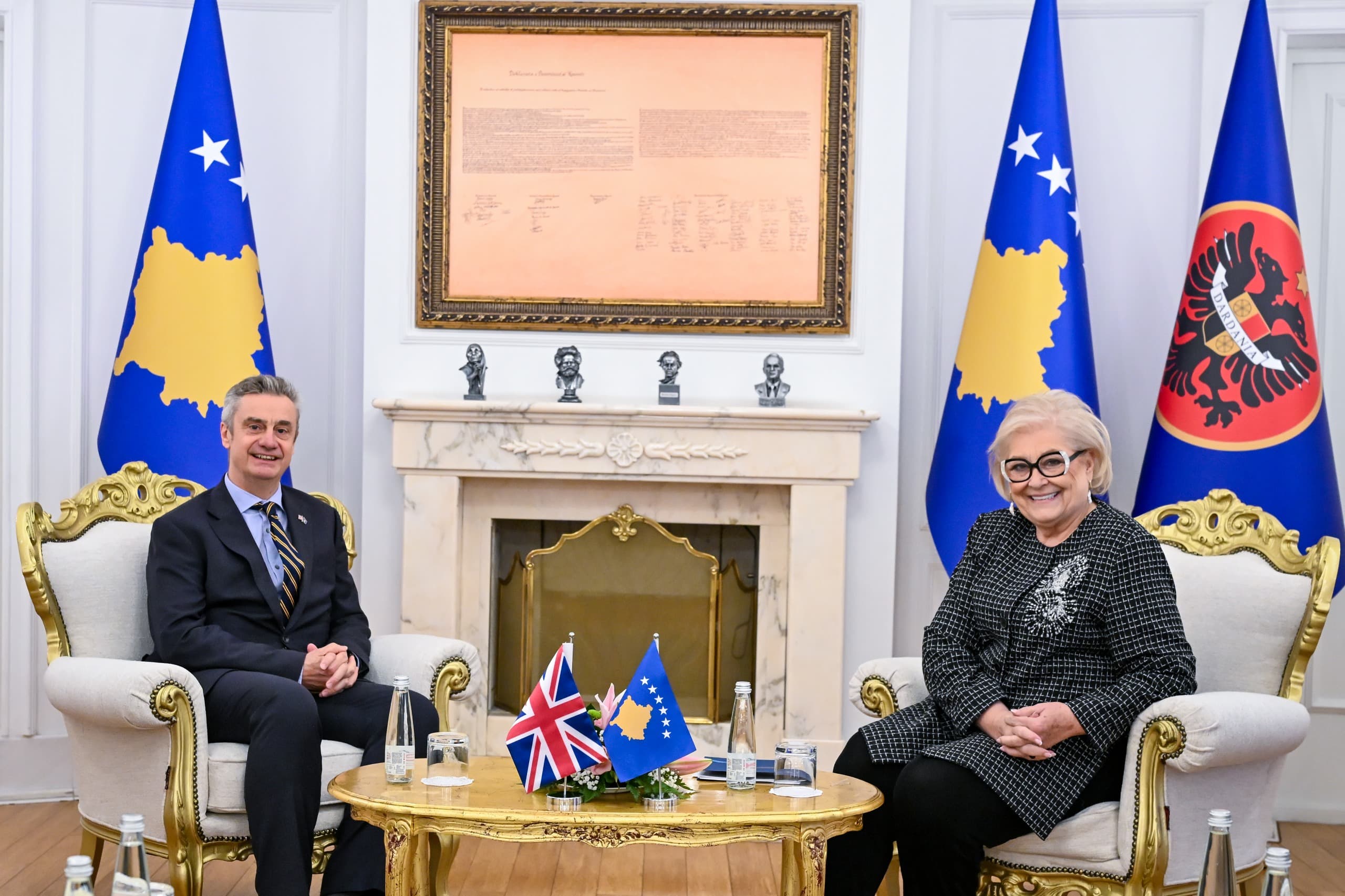 Shiroka Pula priti në takim ambasadorin e Mbretërisë së Bashkuar, Jonathan Hargreaves