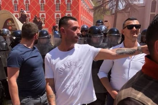 Featured image for Stresi me thirrje para protestës së sotme, mesazh të fortë për Policinë shqiptare