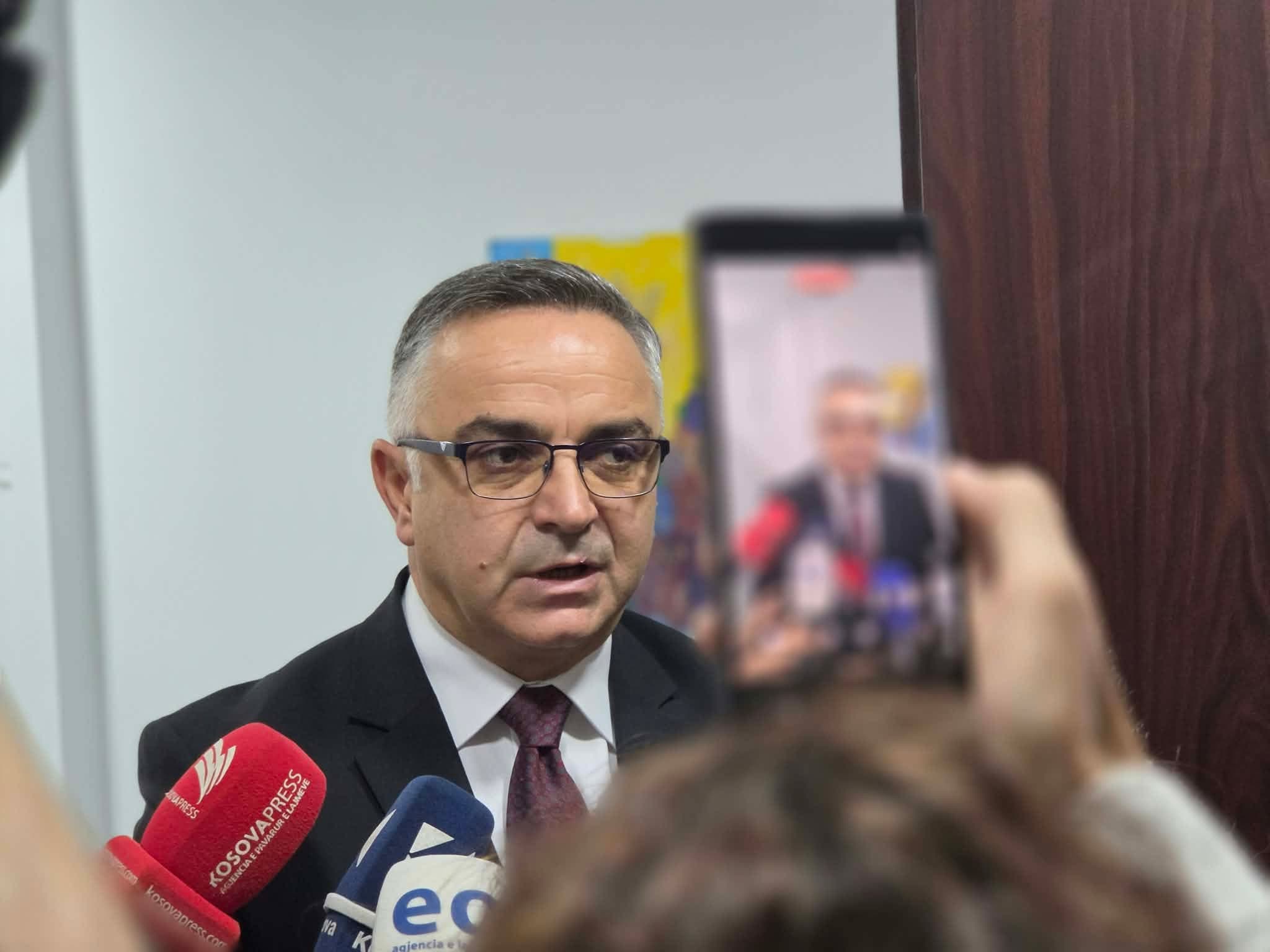Tahiri kritikon kthimin e ligjit për Specialen në Kuvend: Veprim i dëmshëm dhe jo serioz