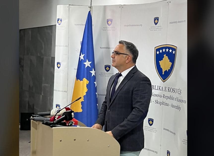 Featured image for Tahiri ngre në Kryesi çështjen e mbrojtjes së ish-krerëve të UÇK-së në Hagë: Është detyrë primare e kuvendit t’i mbrojë çlirimtarët