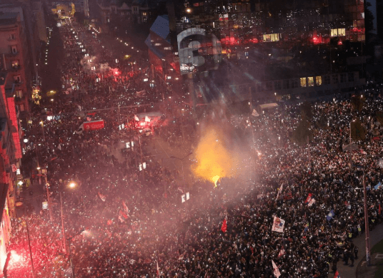 Tubim madhështor i “Listës së Studentëve” në Serbi, pamjet nga Beogradi