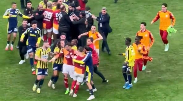 Featured image for Vjen reagimi edhe nga Galatasaray rreth incidentit të mbrëmshëm në derbi