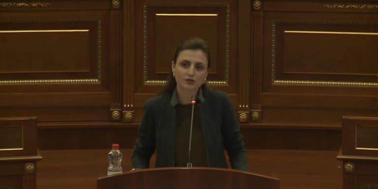 Ymeri për mungesën e terapisë për pacienten me kancer: Lus prokurorët ta hetojnë vdekjen