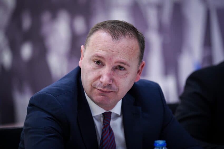 Zemaj – Qeverisë për rastin e Arlinda Zekajt: Ju mund të mos merrni përgjegjësi morale e mos të jepni dorëheqje, por protestat do t’iu detyrojnë