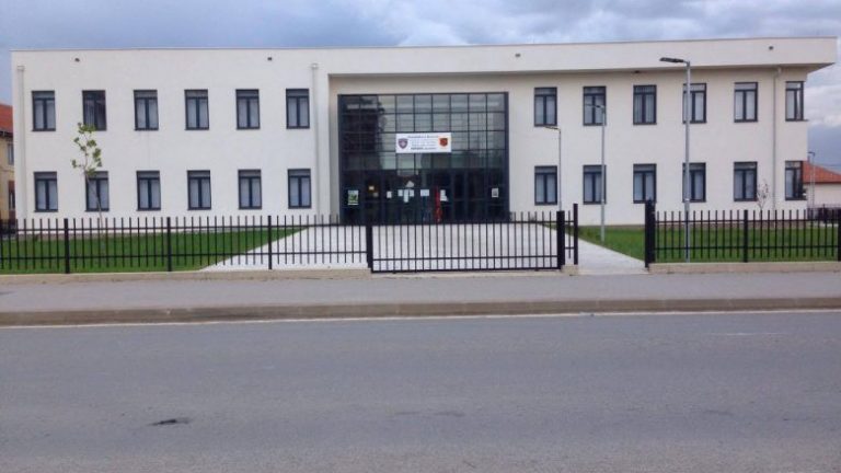 Komuna e Drenasit paralajmëron gjoba për partitë dhe kandidatët për deputetë
