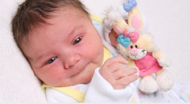 Mësoni cili virus ngjitës bartet lehtë tek fëmijët në dimër