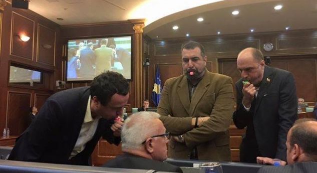 Fisnik Ismaili dëshiron të kthehet në Vetëvendosje, por ky është kushti i tij