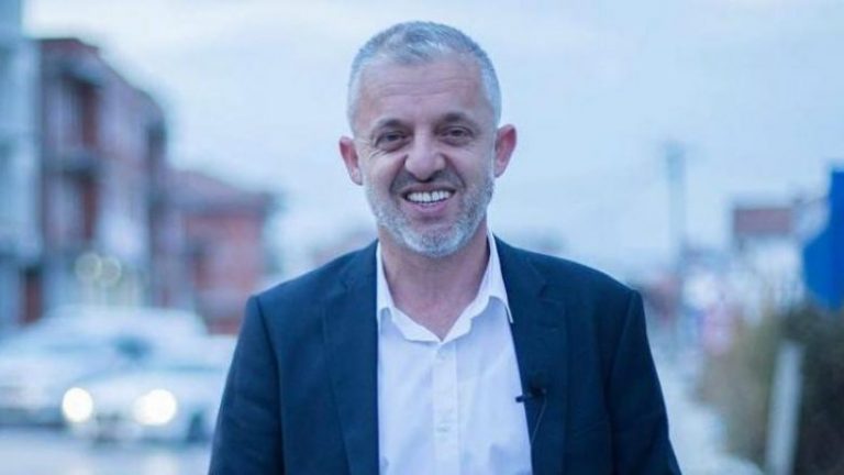 Halil Kastrati gëzon 128 familje këtë muaj, dhuron 128 shtëpi të reja për njerëzit në nevojë