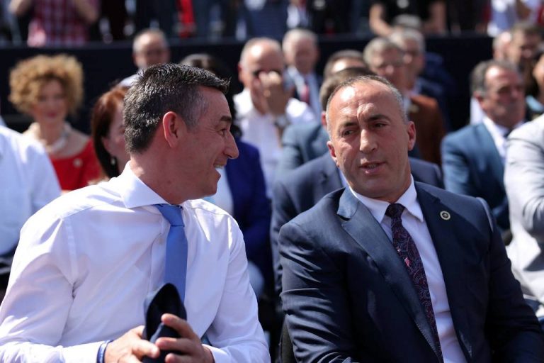 Haradinaj sulmon ashpër Veselin: Kush me luftu korrupsionin? Ata janë të paguximshëm dhe servilë