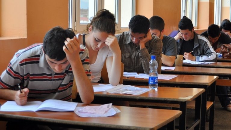 Kalueshmëria në provimin e maturës (afati i gushtit) është 60.9 për qind